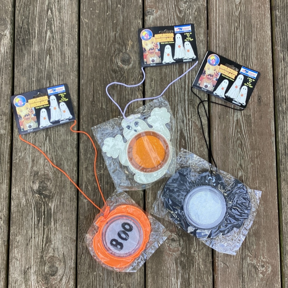 Vintage 99 Loomco  Halloween Safety Reflector Necklaces Ghost Bat Pumpkin Spooky